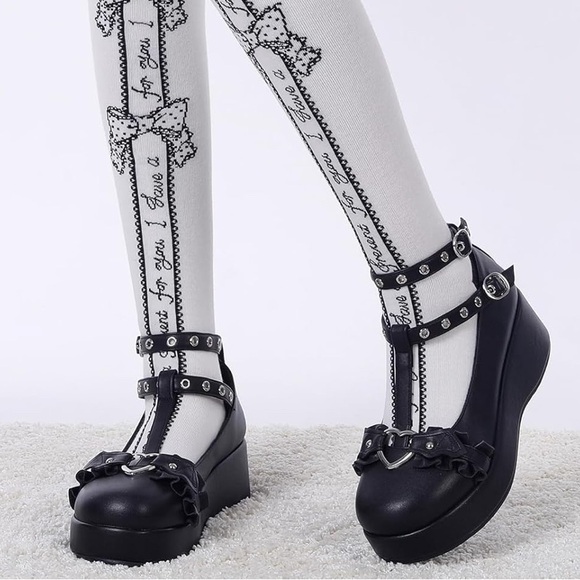 Mary Jane Shoes - Mary Jane Black Women's Platform Shoes Size 5.5 Gothic Heart Accent